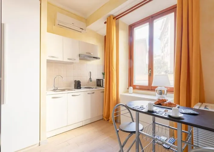 Private In A With Private Bathroom N3